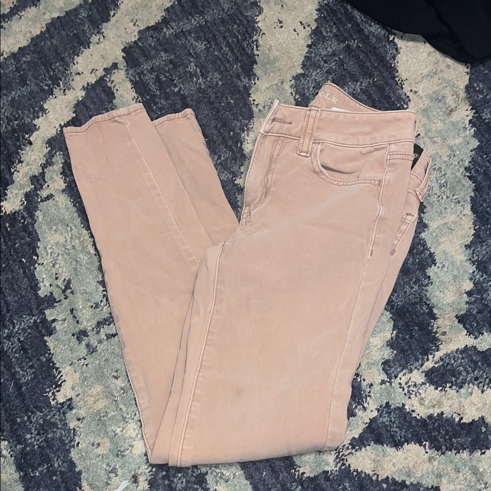 🔥American Eagle Outfitters Light Pink Skinny Jeans